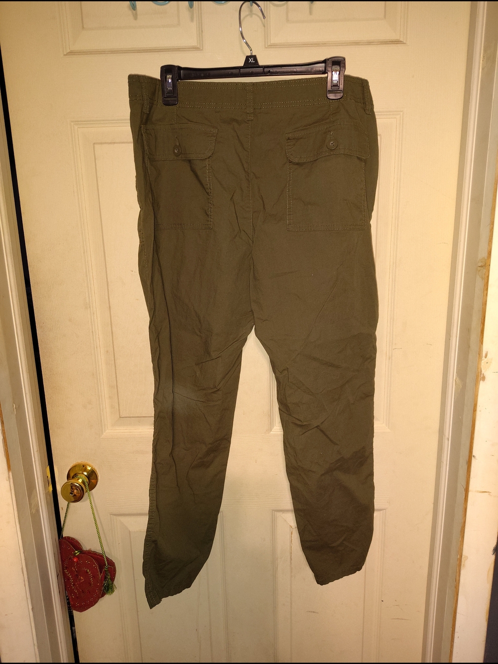 Liz Claiborne hunter green capri pants size 12
